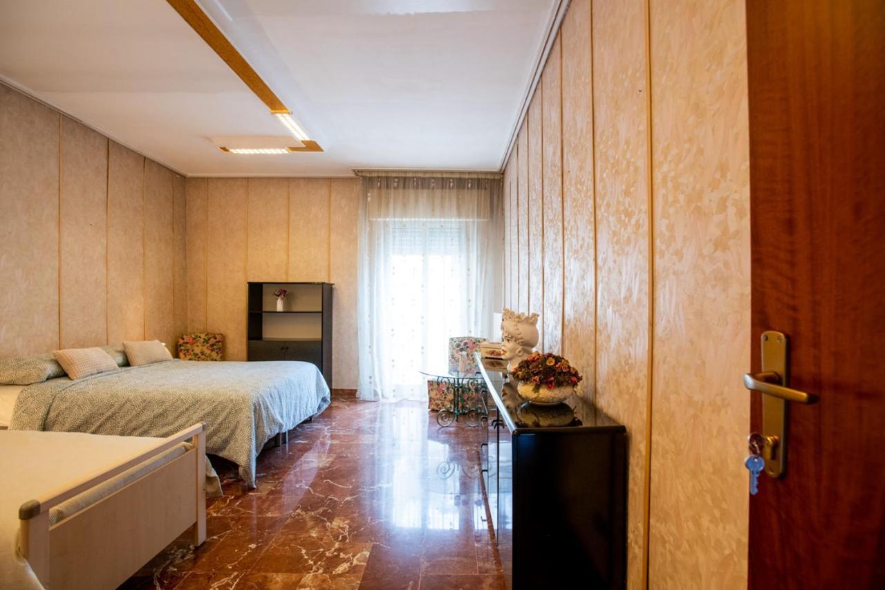 [Nel cuore del Barocco, Splendido Alloggio] Ragusa Esterno foto